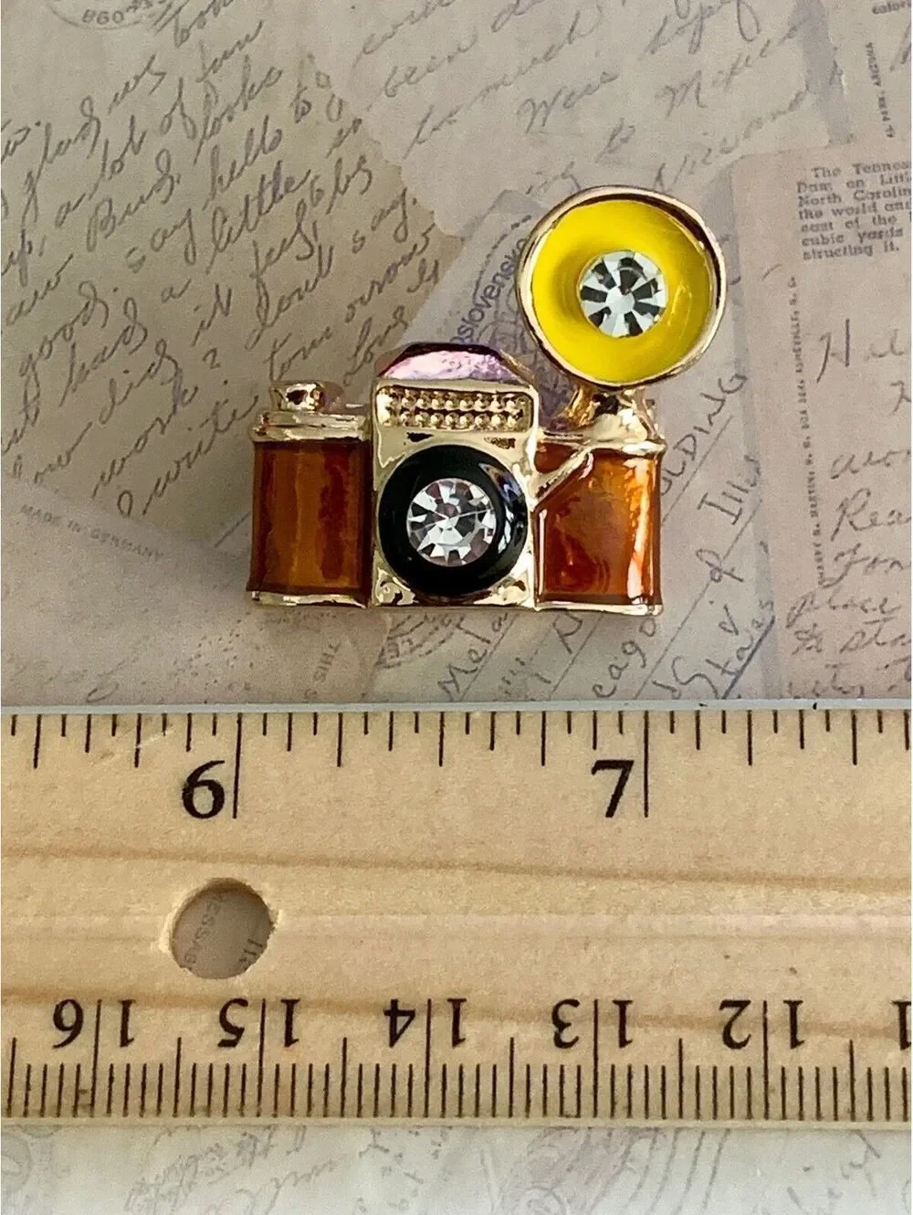 N/A metal crystal yellow